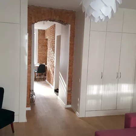 Apartment In Quiet Center